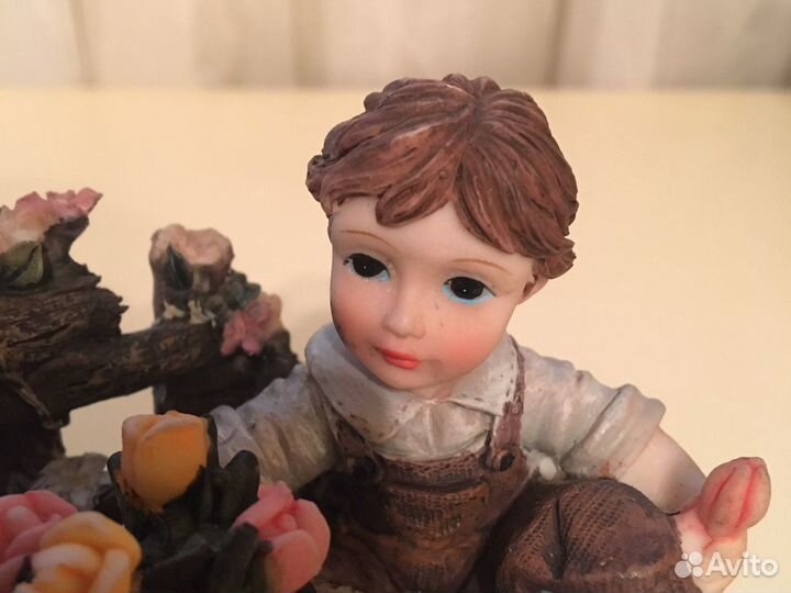 Декоративная статуэтка -пастораль