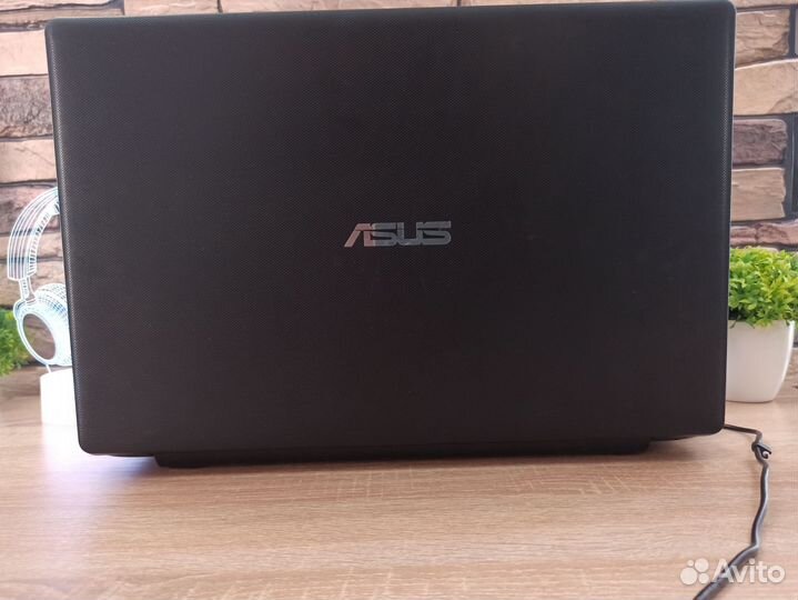 Надёжный ноутбук Asus