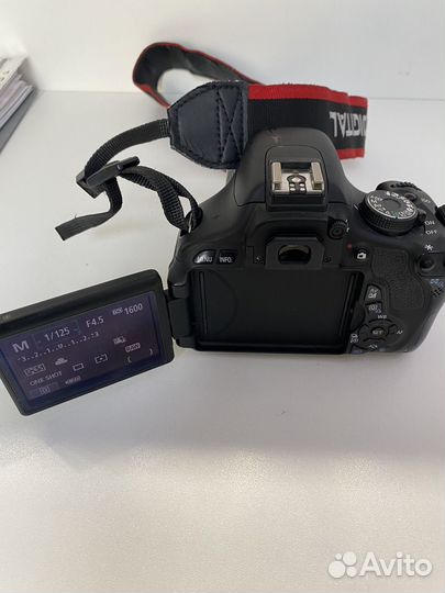 Зеркальный фотоаппарат canon 600d