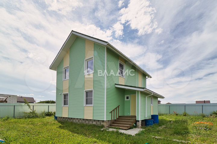 Дом 99,4 м² на участке 9,2 сот.