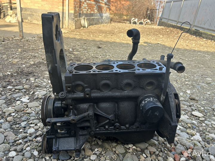 Давигатель