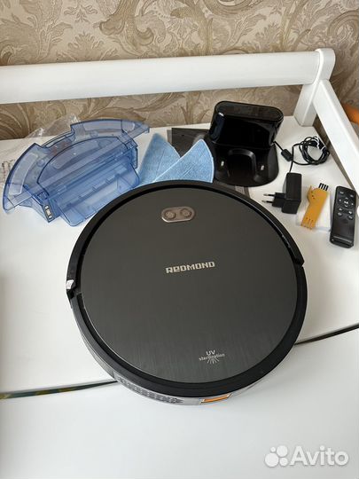 Робот пылесос redmond rv r650s