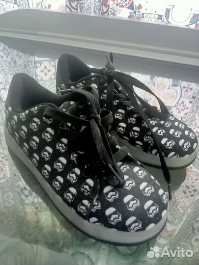 Кроссовки детские 34 р-р