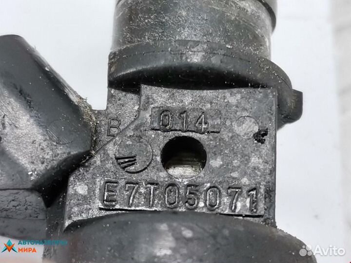 Форсунка Mitsubishi Carisma рест. 2003 31375945