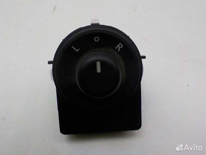 Кнопка Volkswagen Golf VI 2008-2012