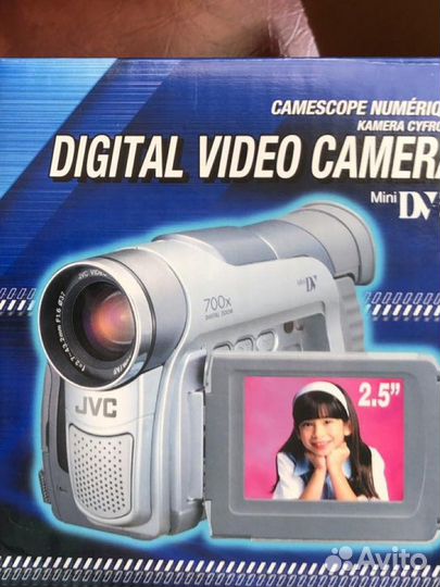 Видеокамера JVC