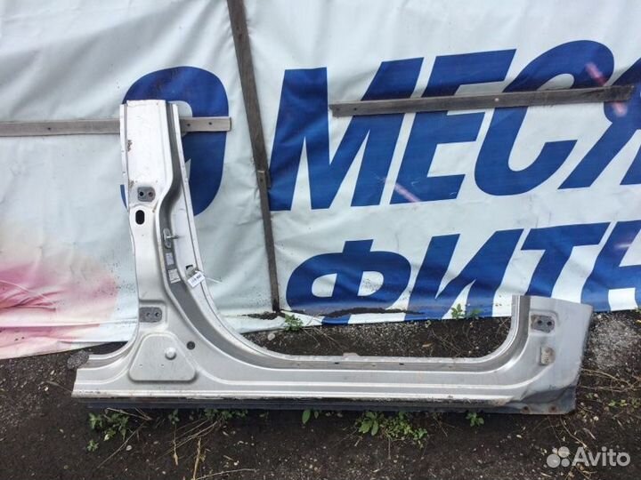 Порог кузова передний правый Nissan X-Trail NT30