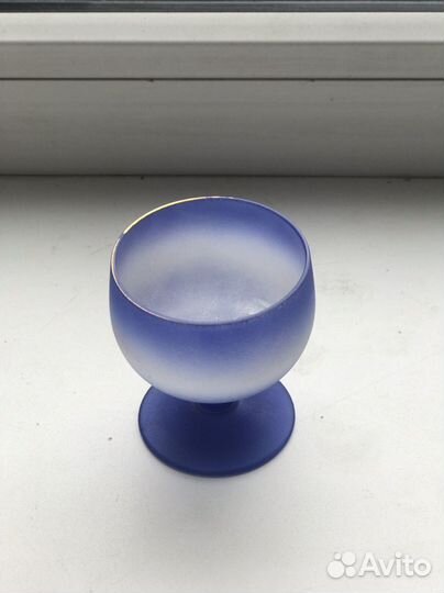 Набор кофейных чашек, рюмок, горшочков