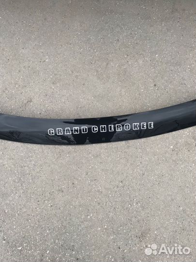 Дефлектор капота jeep grand cherokee wk2