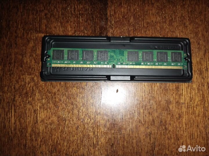 Продам озу 1 Гб (kingston KVR800D2N5/1GB)