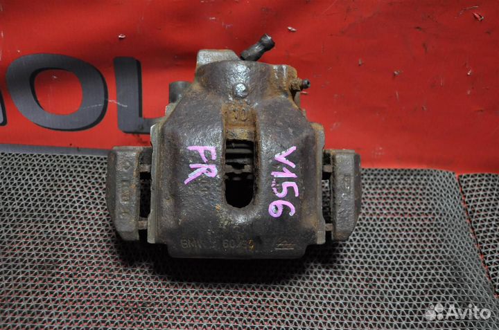 Суппорт передний правый BMW X5 E53