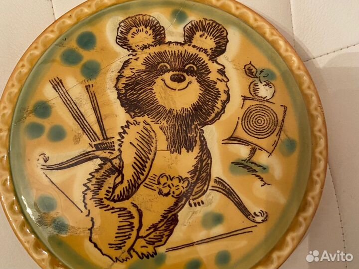 Тарелка с олимпийским мишкой