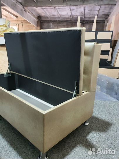 Диван салон красоты кухня, кафе в наличии и заказ