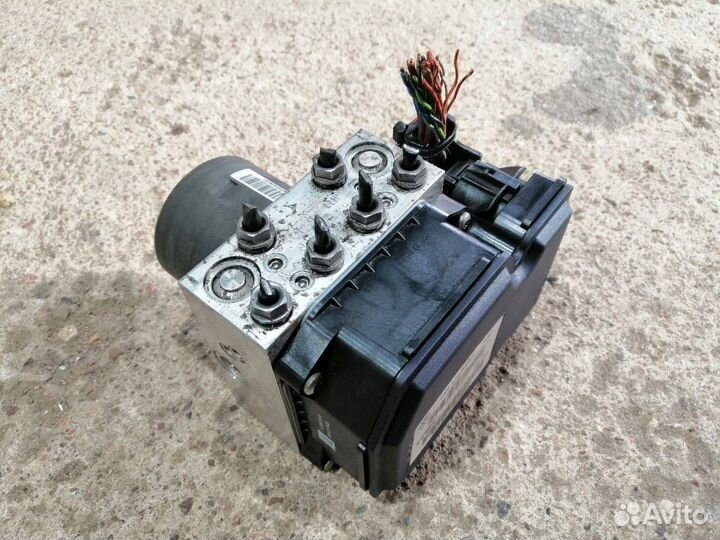 Блок ABS Volkswagen Tiguan 2008 5N0614517F