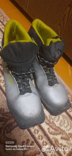 Лыжные ботинки