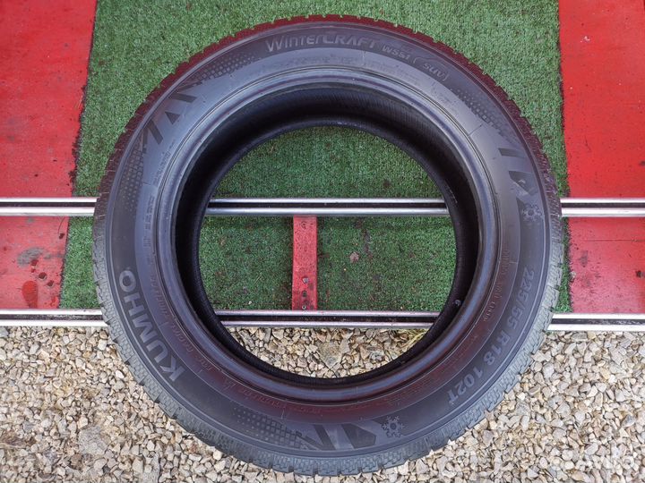 Kumho WinterCraft SUV Ice WS51 225/55 R18