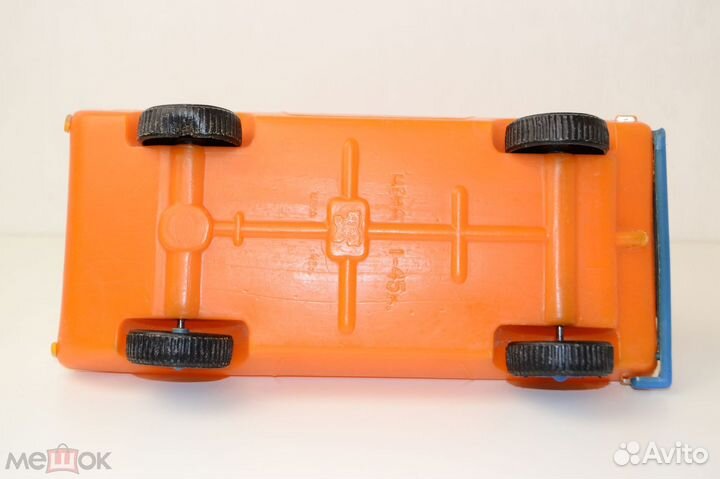 Игрушки СССР. Машинка СССР. Дутыш.Вятка 80-е