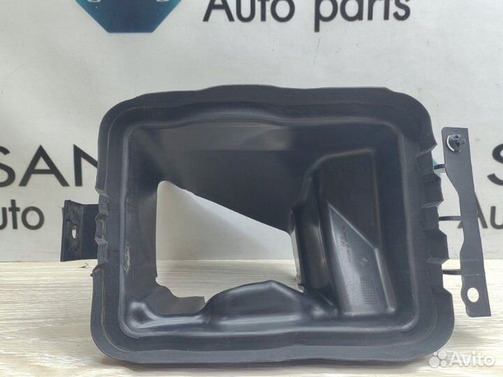 Воздуховод радиатора Bmw 3 F30 N55B30 2012