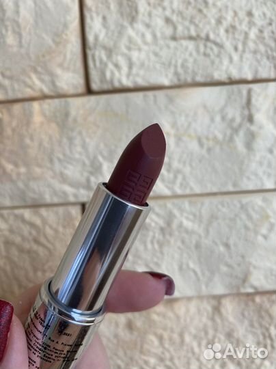 Помада для губ