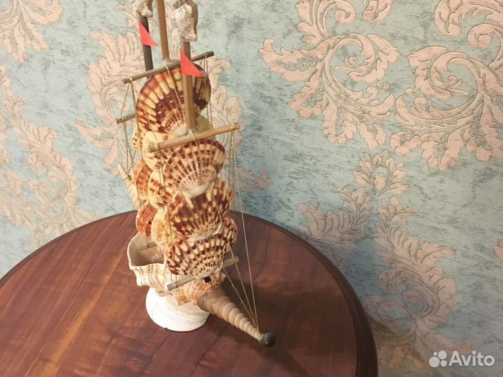 Кораблик из ракушек