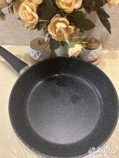 Сковорода с крышкой 26см Орион Гардарика новая