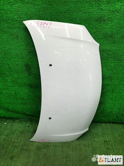 Капот toyota IST