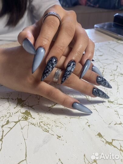 Мастер маникюра