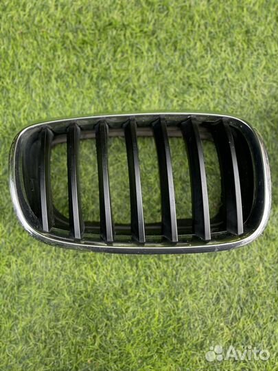 Решетки радиатора (ноздри) bmw x5 e70