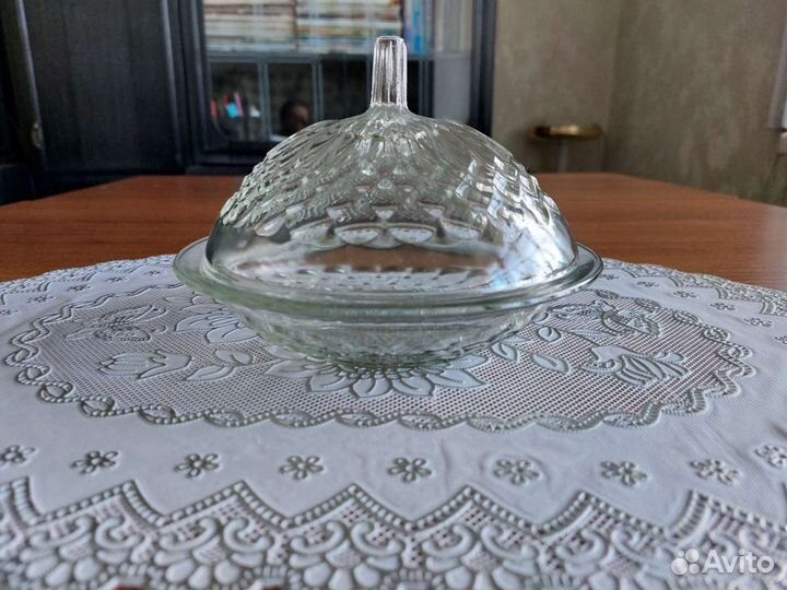 Стеклянная вазочка с крышкой, СССР, винтаж