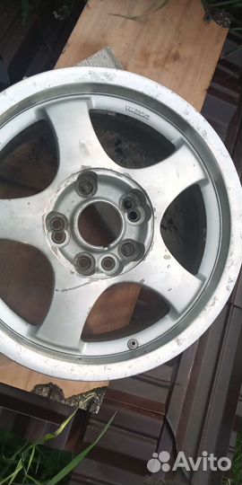 Диск литой r 15