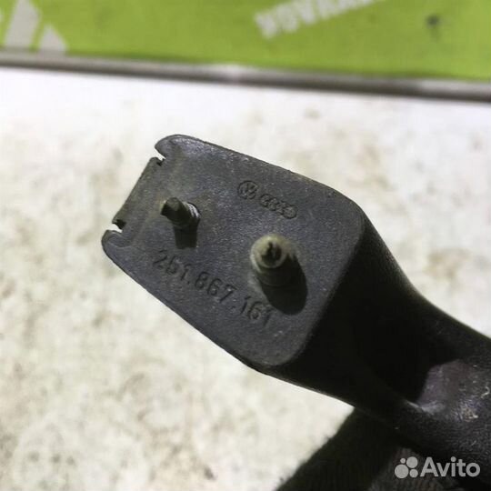 Ручка двери передней внутренняя правая Фольксваг