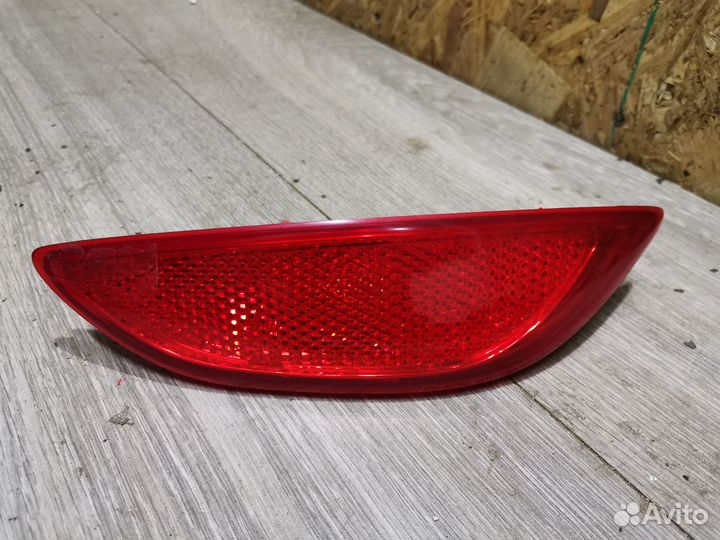 Отражатель заднего бампера на Solaris 1(седан)