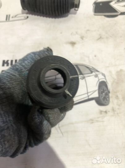 Пыльник рулевой рейки Lexus Rx4