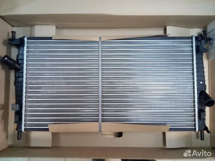 Радиатор основной Ford Focus II