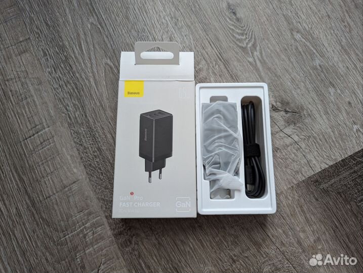 Зарядное устройство Baseus 65w с кабелем Type-C
