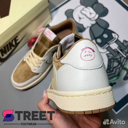 Кроссовки Nike Air Jordan 1 Travis Scott Sail