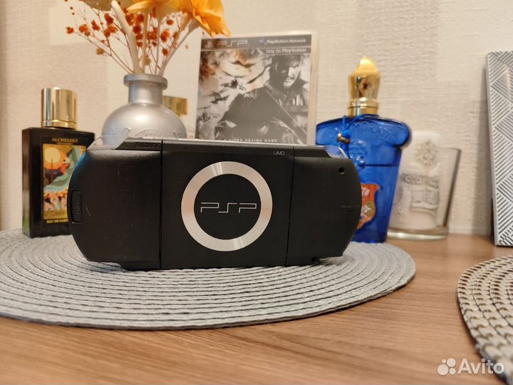 Sony PSP 1008 FAT 64 Гб/ 90 игр