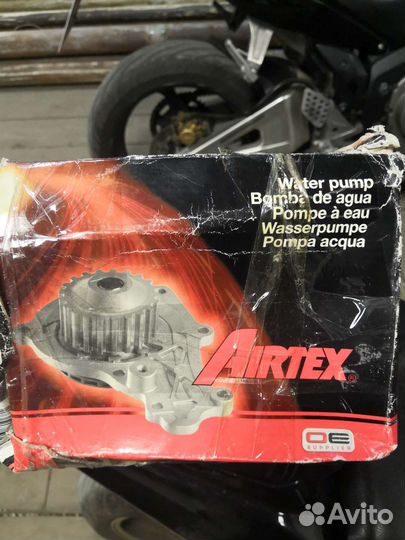 Водяная помпа охлаждения Honda akkord 7