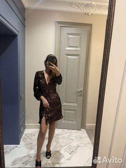 Вечернее платье мини на выпускной