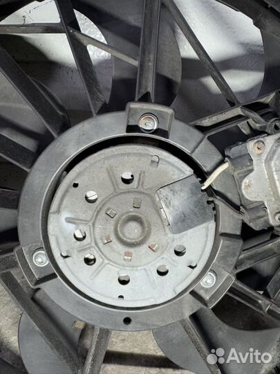 Диффузор радиатора Ford Focus 2010 CB4 qqdb