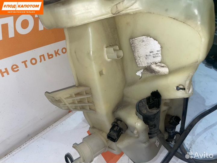 Бачок омывателя Volvo S40 2 рест. 2011 31333481