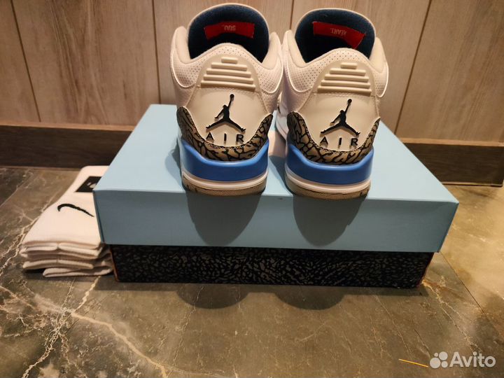 Nike Air Jordan 3 Retro UNC