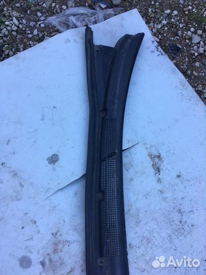 Решетка стеклоочистителя Митсубиси Галант 8