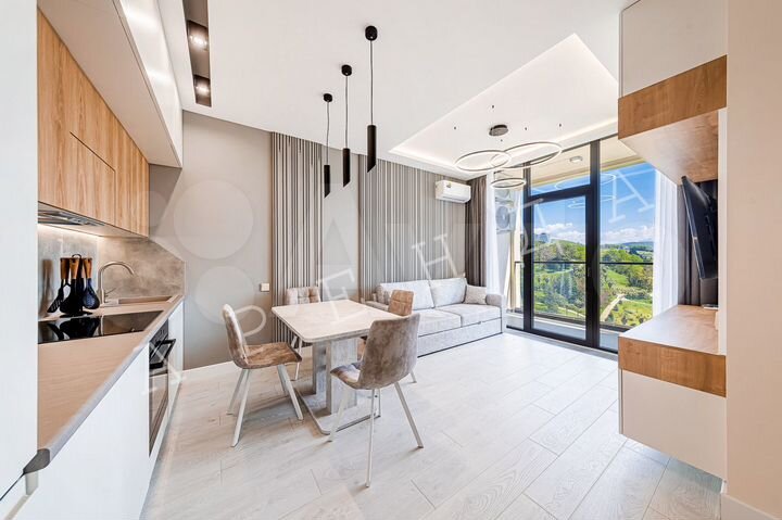 2-к. квартира, 50 м², 10/17 эт.