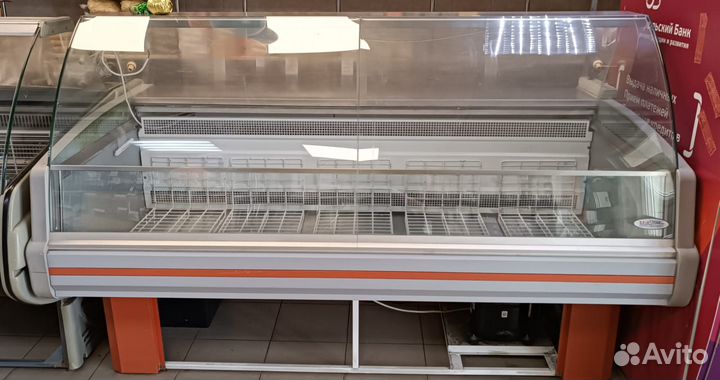 Холодильная витрина бу