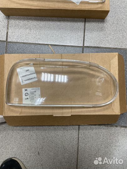 Стекло фары правое vw golf 3 1991-1997