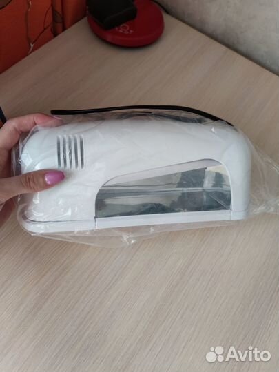 Лампа для маникюра новая + клинсер 2 шт