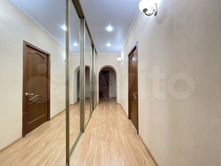 3-к. квартира, 123 м², 10/14 эт.