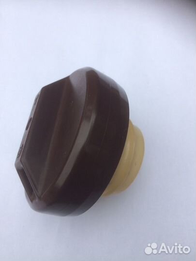 Крышка бензобака Мицубиси Шериот,Спейс Вагон 91-98