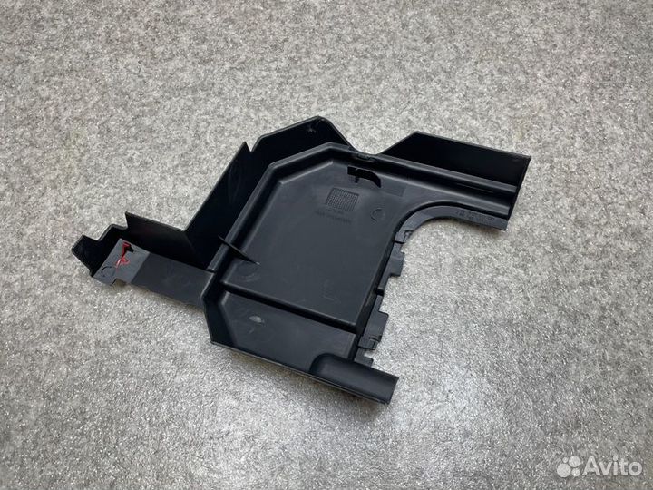 Крышка двигателя Mercedes-Benz E-Class W210